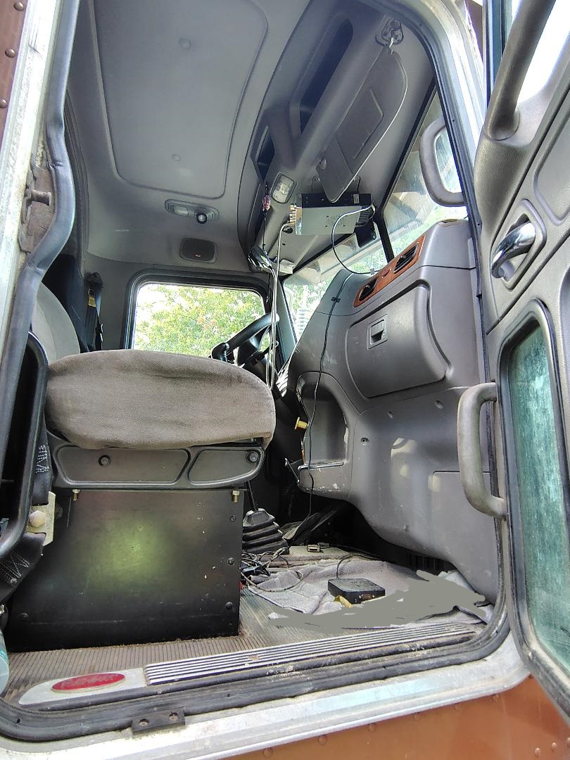 2007 PETERBILT 386 - Image 18